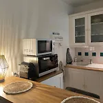 Apartment Le Logis Des Roches Noires, Vue Mer, Parking Privatif