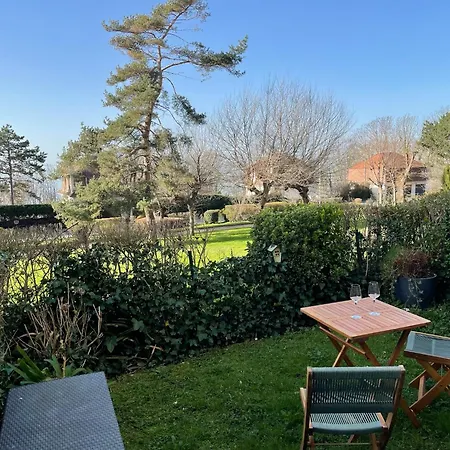 Le Logis Des Roches Noires, Studio Vue Mer, Parking Privatif Apartman