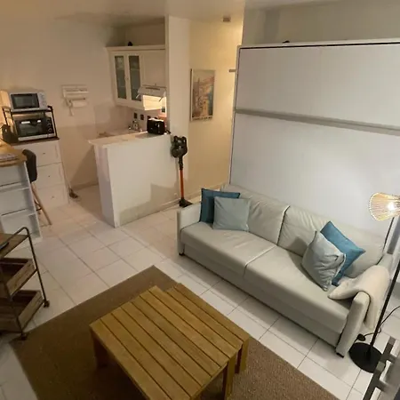 Le Logis Des Roches Noires, Vue