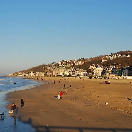 Le Logis Des Roches Noires, Vue Mer, Parking Privatif Appartement