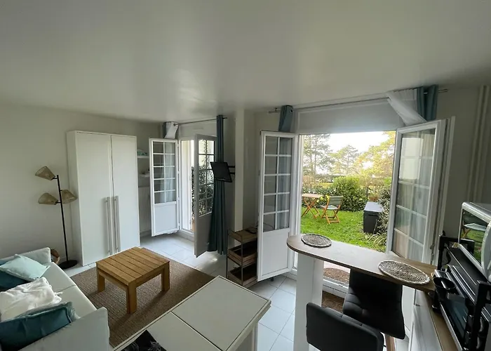 Le Logis Des Roches Noires, Vue Apartment *