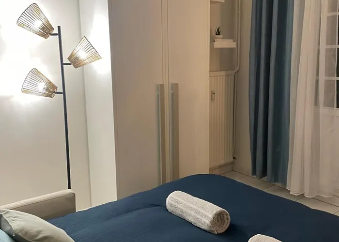 Le Logis Des Roches Noires, Vue *