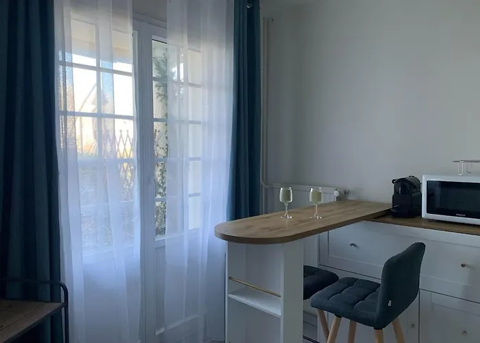 Le Logis Des Roches Noires, Vue * Trouville-sur-Mer