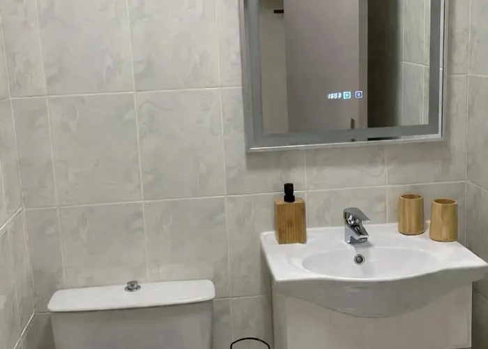 Le Logis Des Roches Noires, Vue *